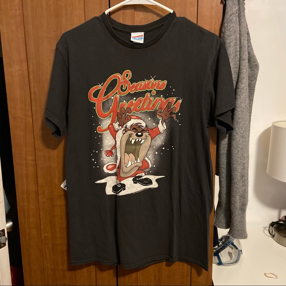 Graphic tee